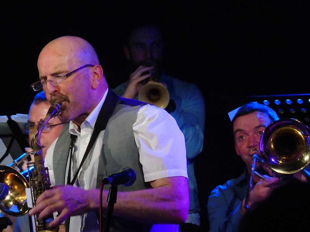 NETTE & TONY JAZZ ORCHESTRA (NTJO)