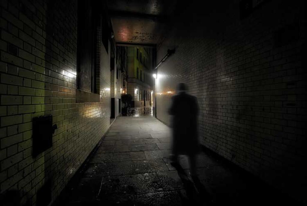 Singles Ghost Walk & Haunted Pub Crawl (All Ages)