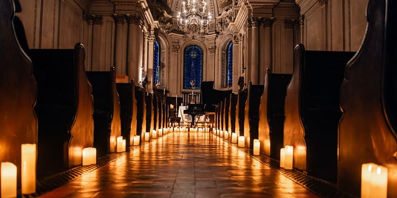 The Grand Tour: Spanish Piano Music by Candlelight