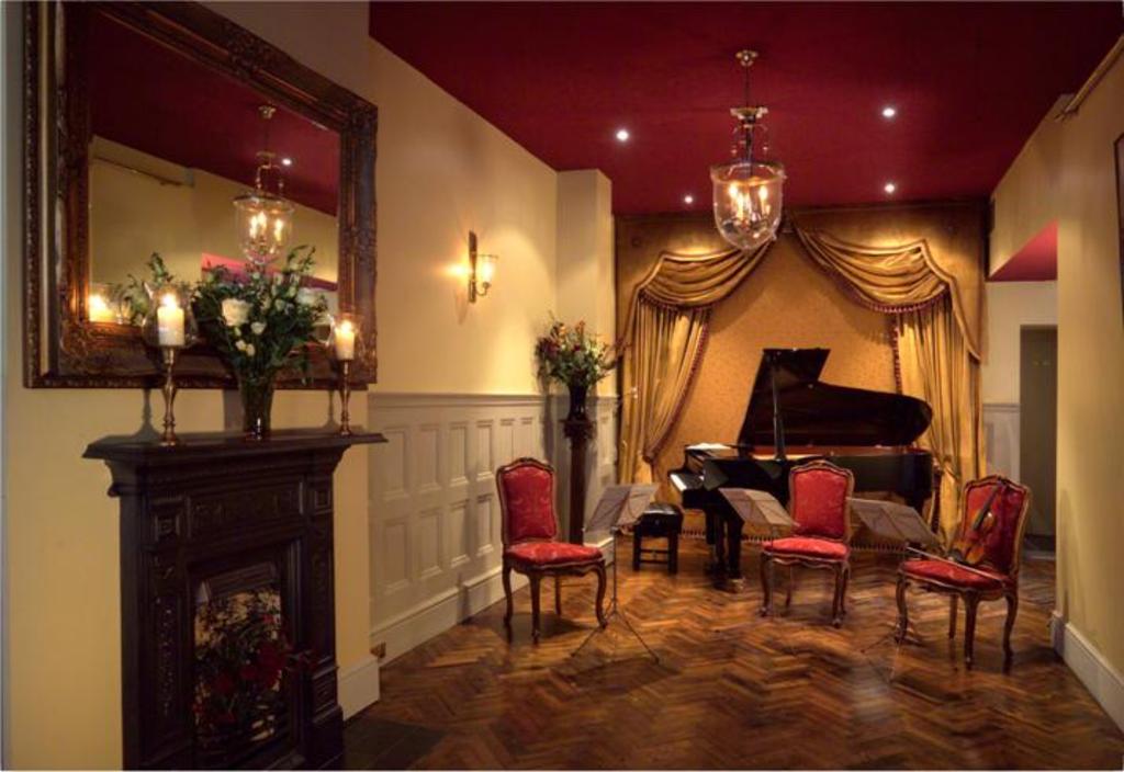 Chopin & Champagne by Candlelight | The Scherzos