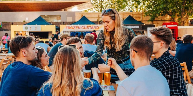 Southbank Summer Singles Pub Crawl (All Ages)