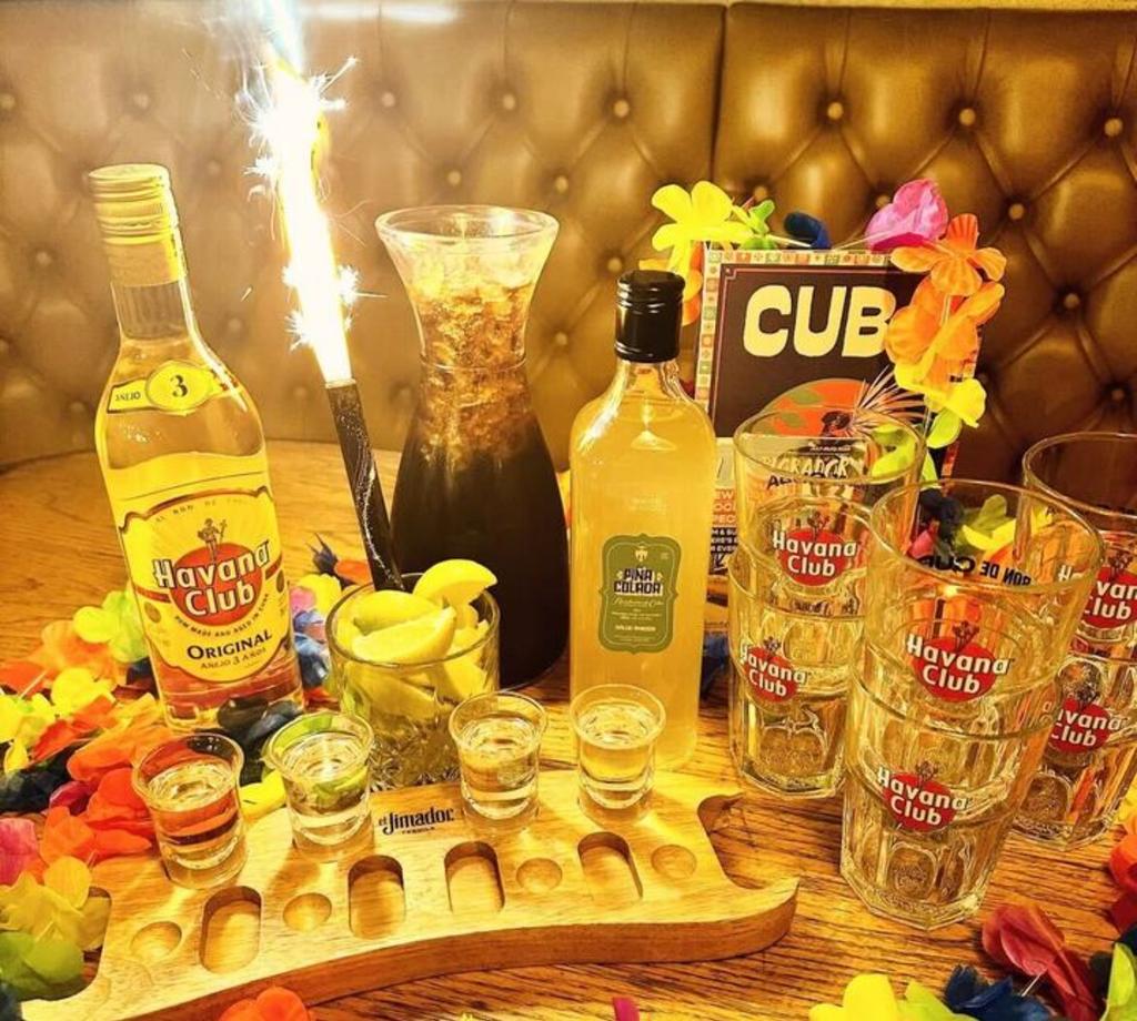 LATE NIGHT VIP BOOTH