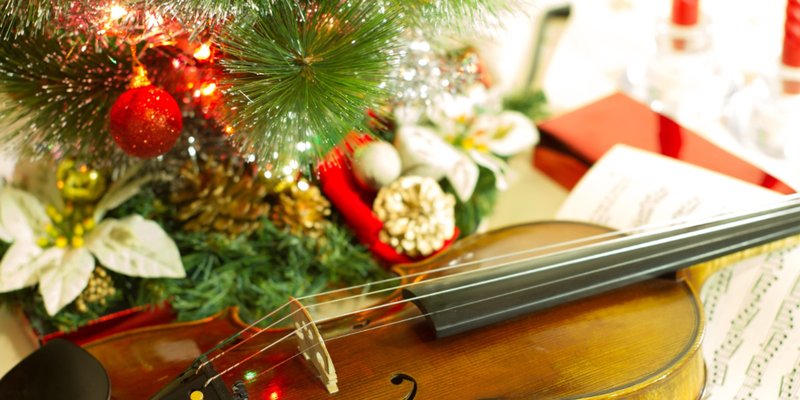 Christmas Carols by Candlelight