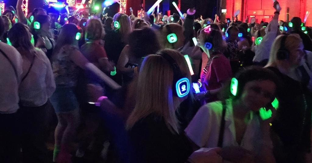 Wickersley Silent Disco : Dancing On The Square
