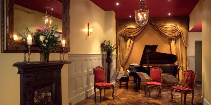 Chopin & Champagne at Christmas