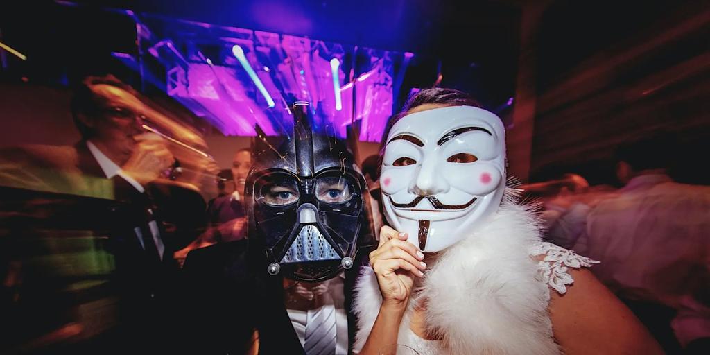 Halloween Party, Welcome Drink & Happy Hour Till 8pm at Bar Soho