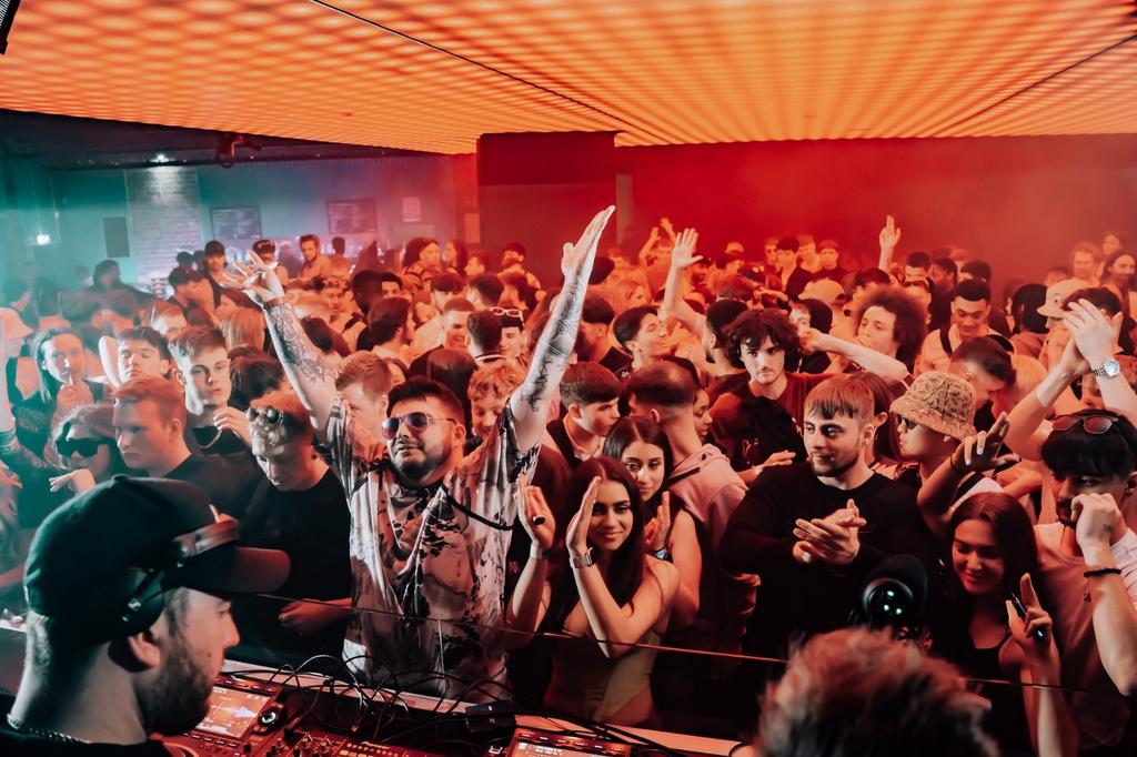 HOUSE:TECHNO X Bass Face . 360° SPECIAL *BIGGEST HEADLINERS YET*! LAST FREE TICKETS + FREE DRINK