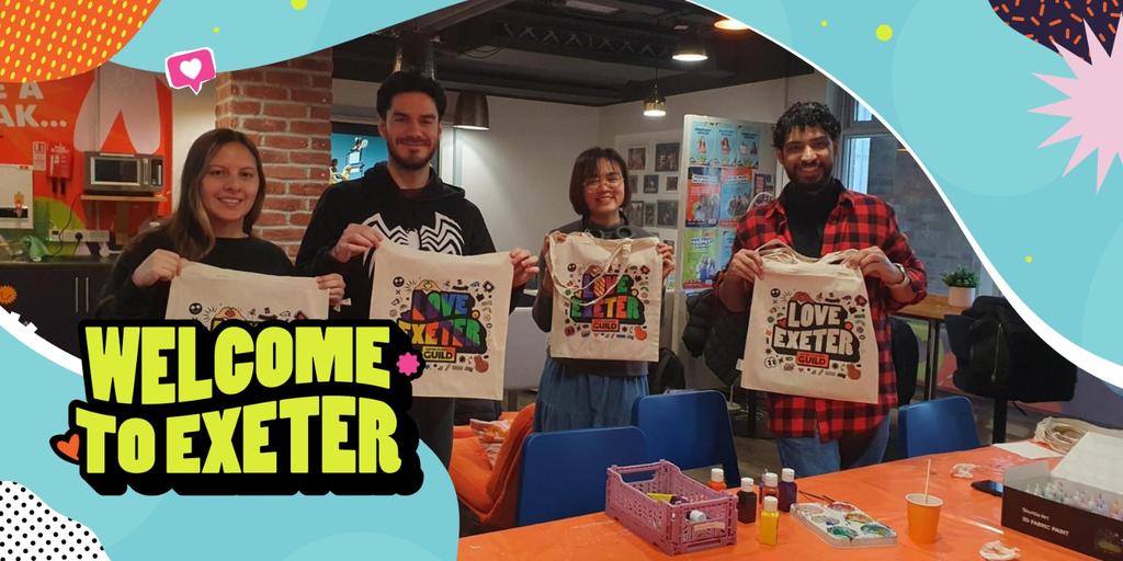 St Luke's Tote Bag Decorating