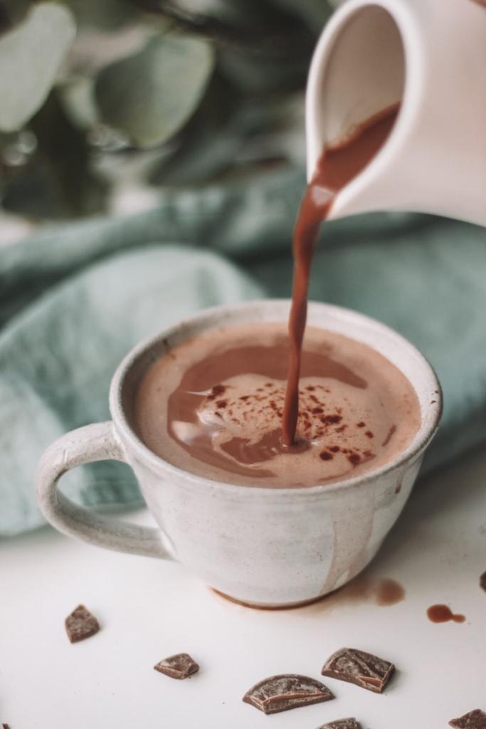 Hot Chocolate and Cookies at St Luke’s