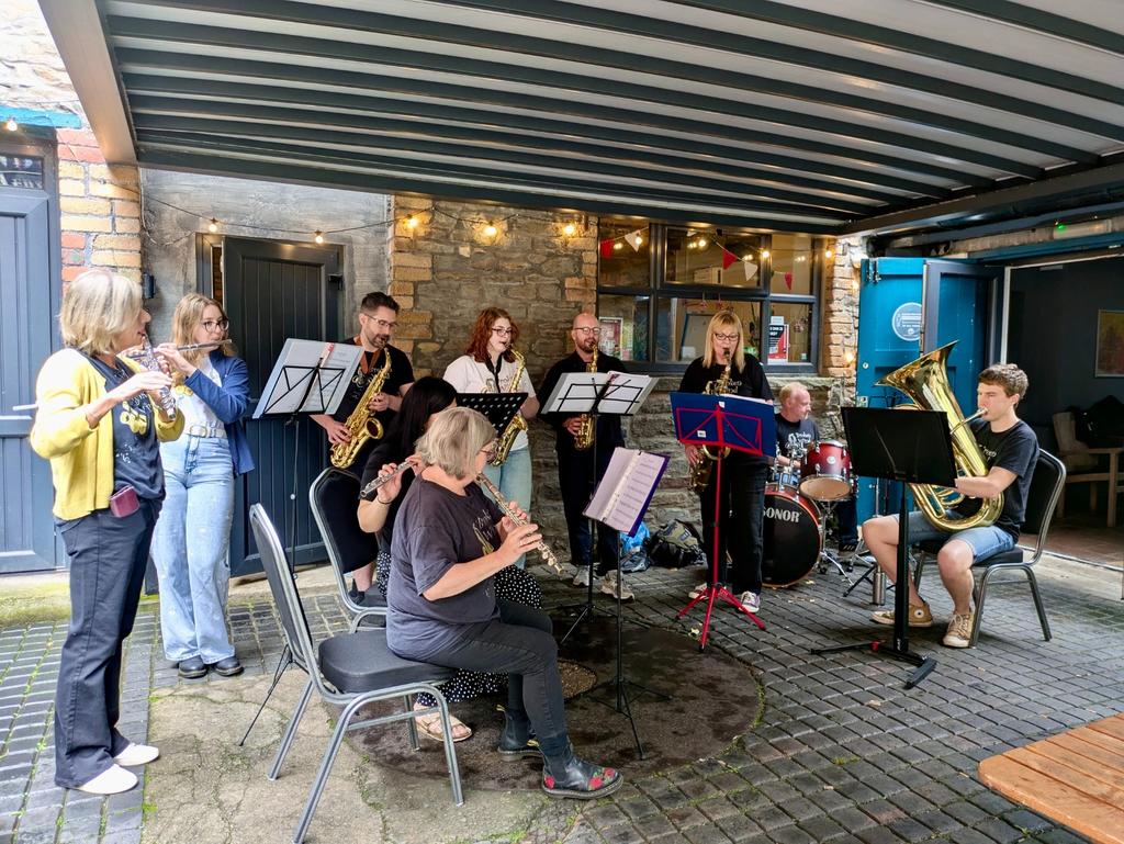 Broken Wind Gig