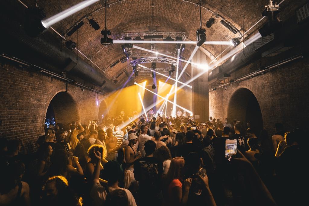 LAST FREE TICKETS + FREE DRINK – CHART, HIP HOP, HOUSE – MALOKA CLUB
