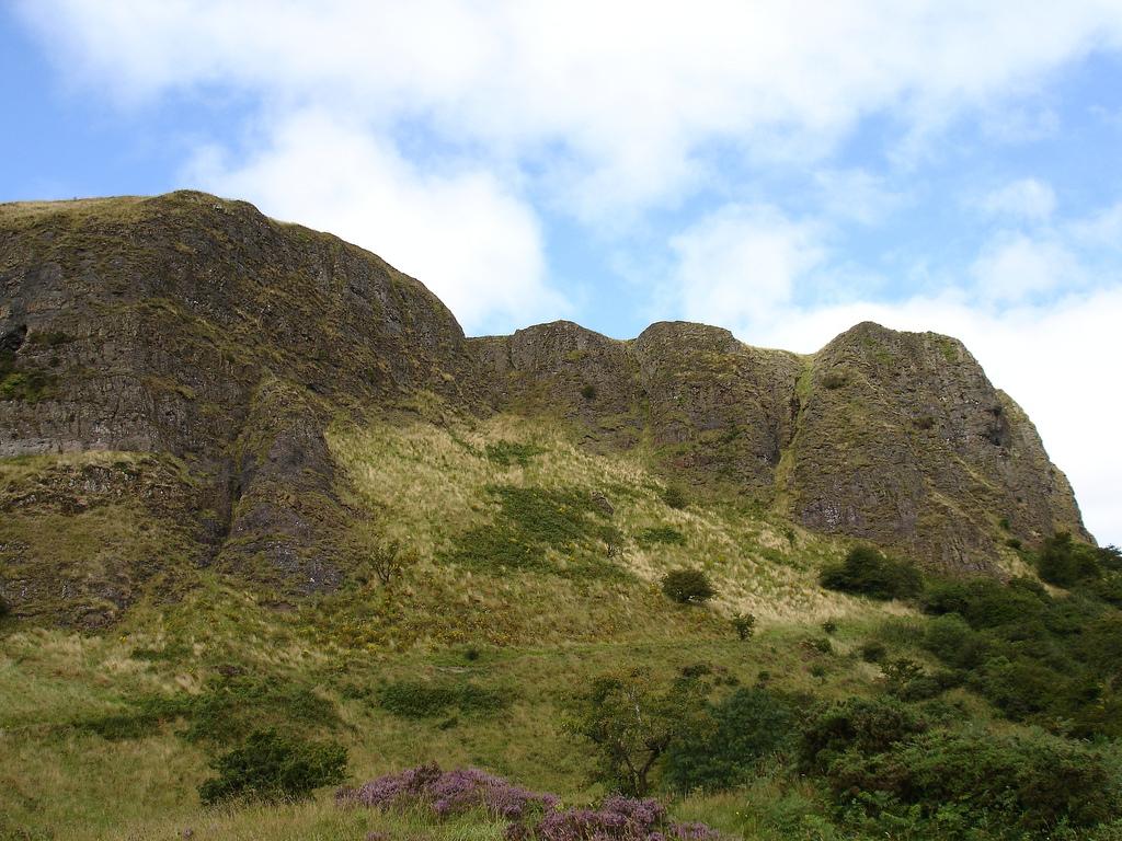 Taster Hike: Cave Hill