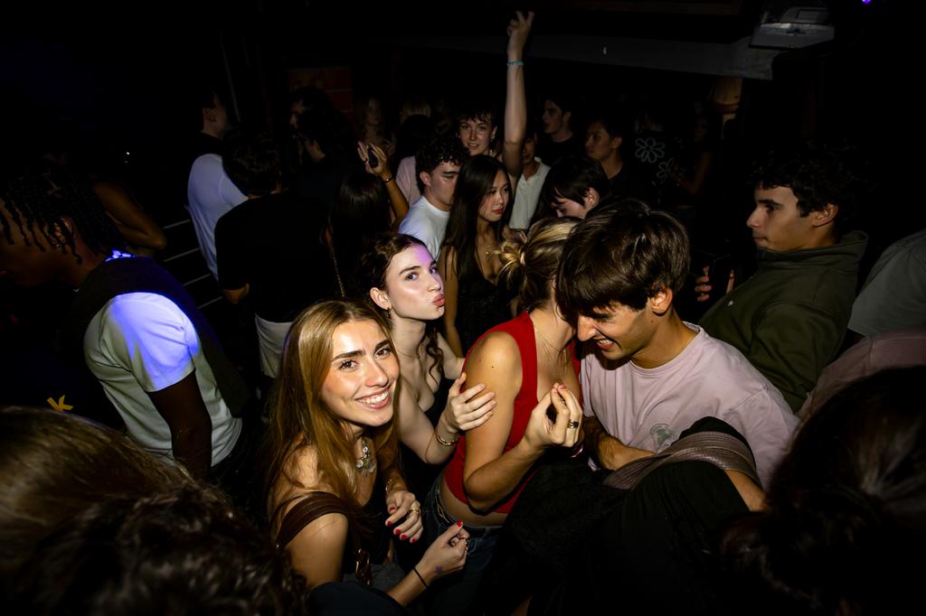Loca: 15/10/26 🕊️