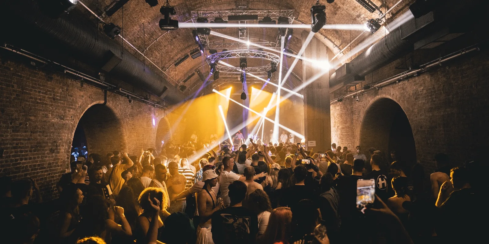 FREE TICKETS: RnB, Reggaeton, Afro & Latin House, Pop, Hip Hop – MOTIVE PARTY